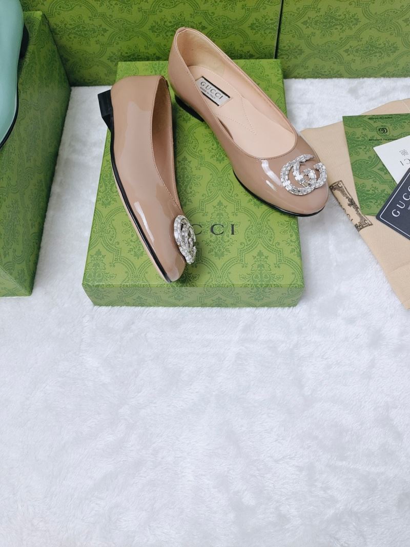 Gucci Flat Shoes